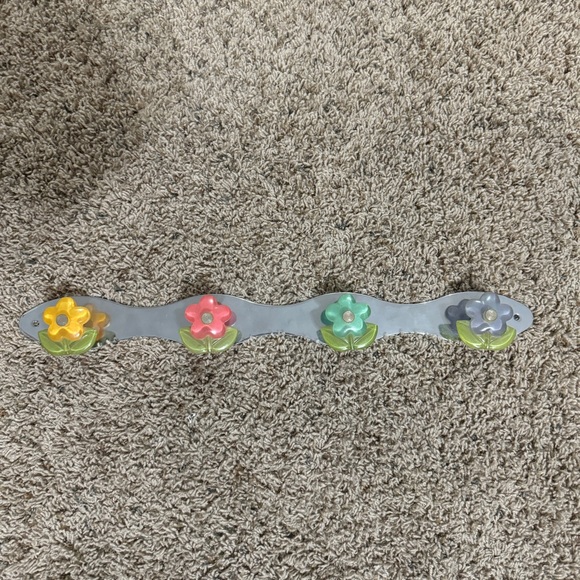 Vintage Floral Wall Hooks - Picture 1 of 5